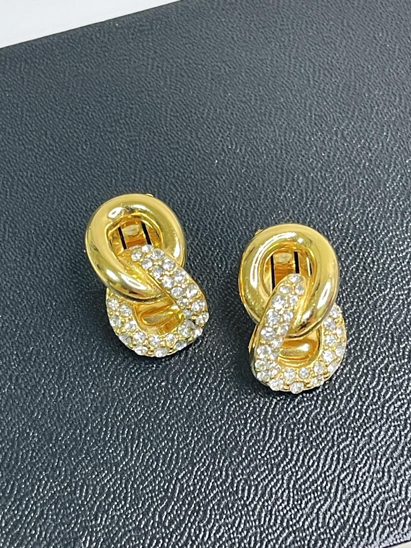 DIOR Golden