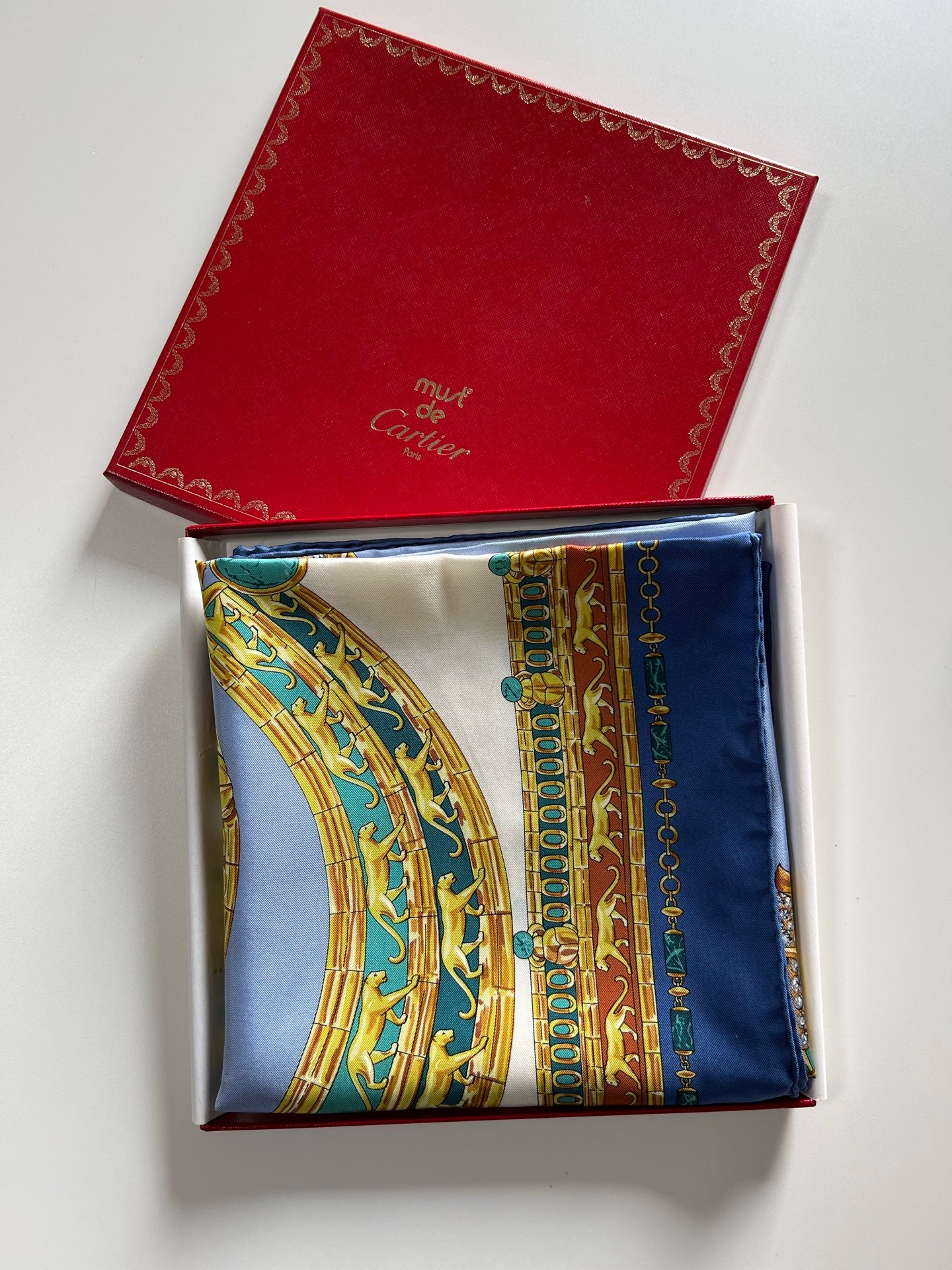 🎈卡迪亚丝巾 尺码87cm 带盒 2YB80737719-0001