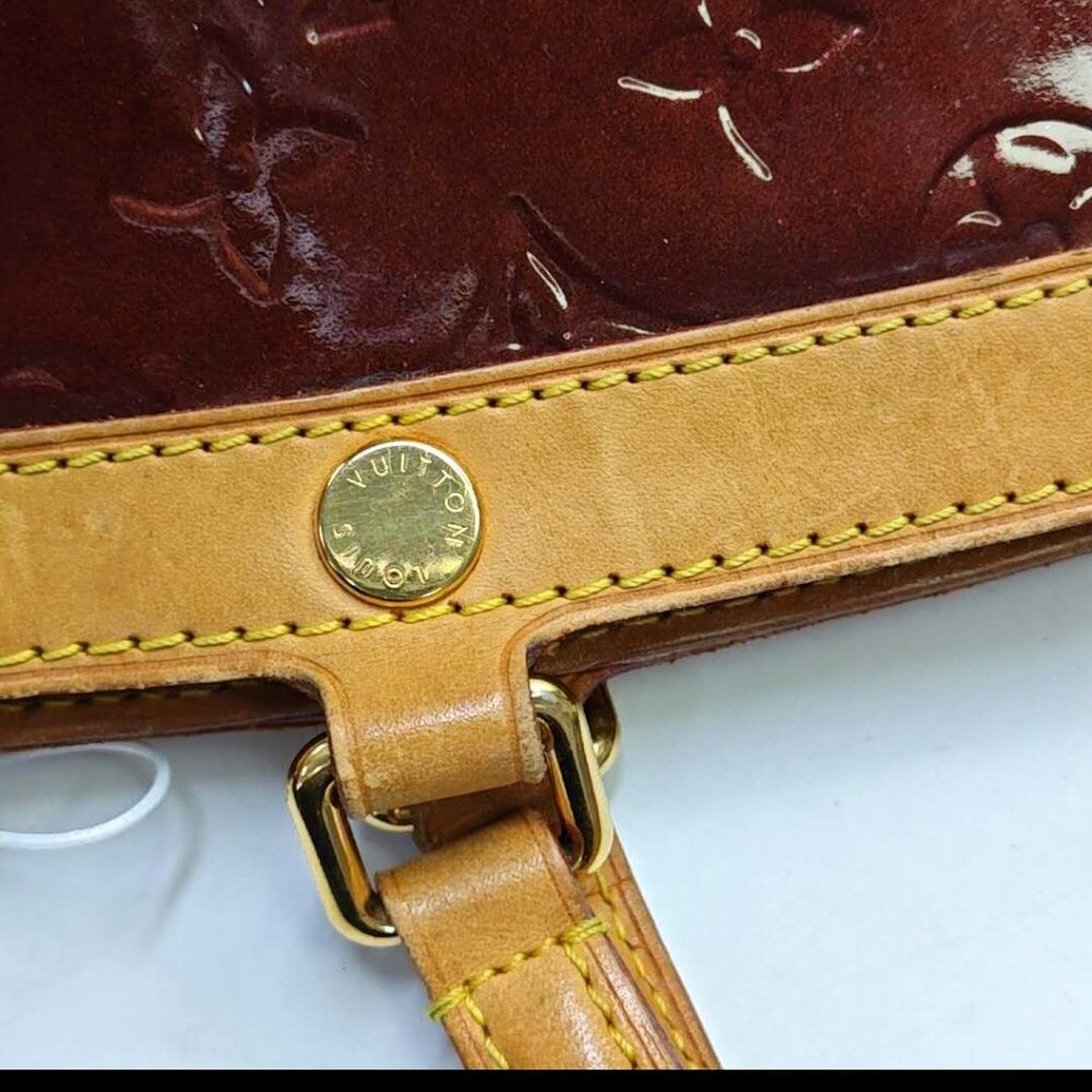 Louis Vuitton Monogram Vernis Brea MM