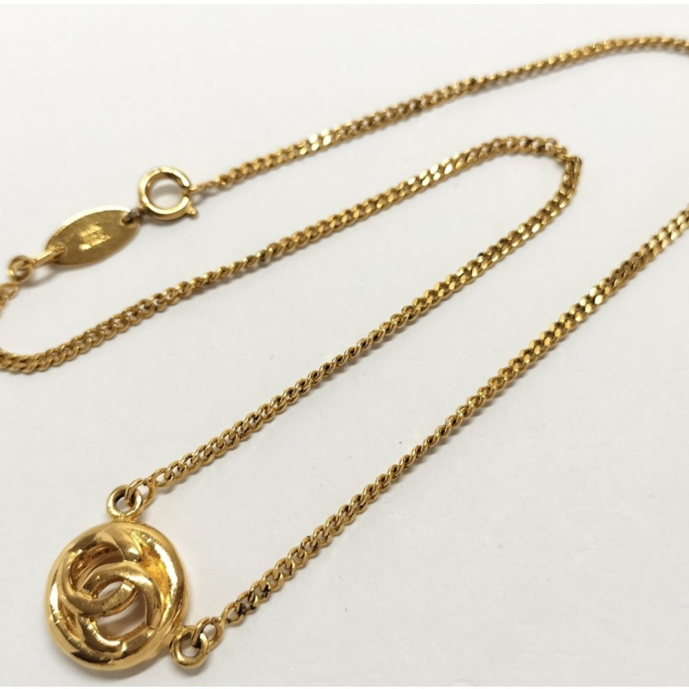 CHANEL Gold Rose Pendant Necklace