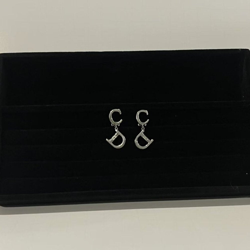 Dior Boucles d'oreilles CD