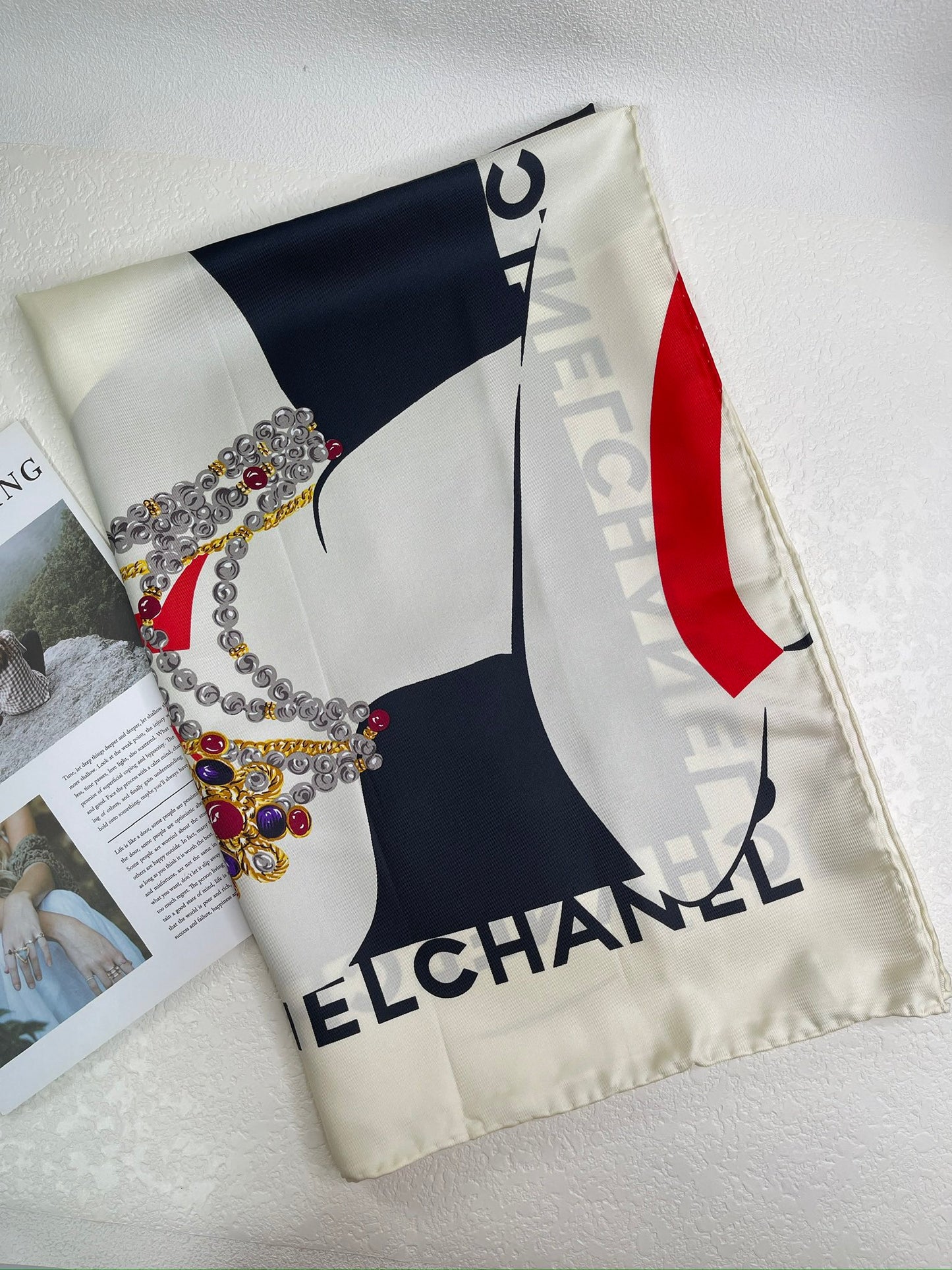 🐟Chanel scarf