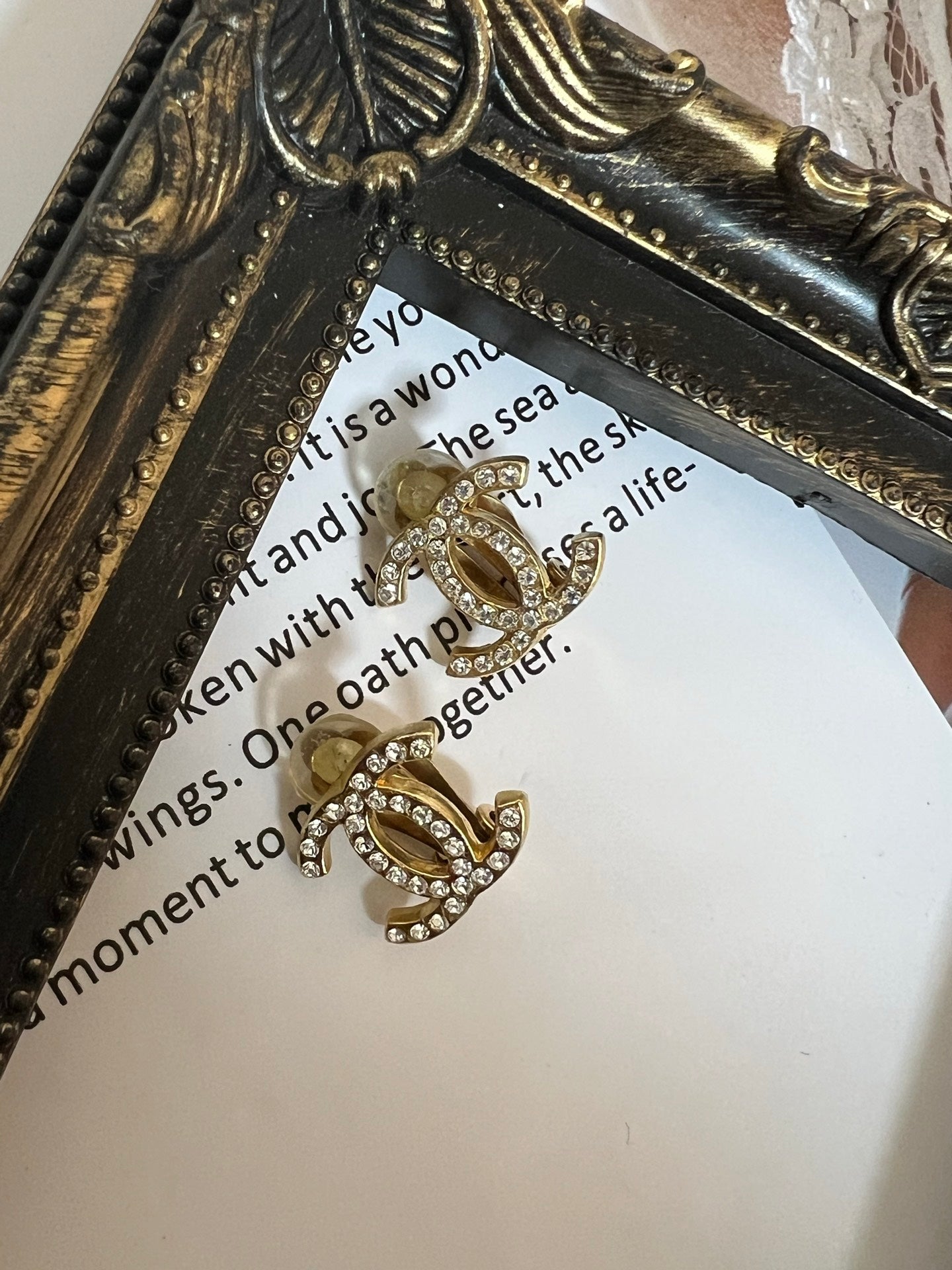 CC earrings Chanel
