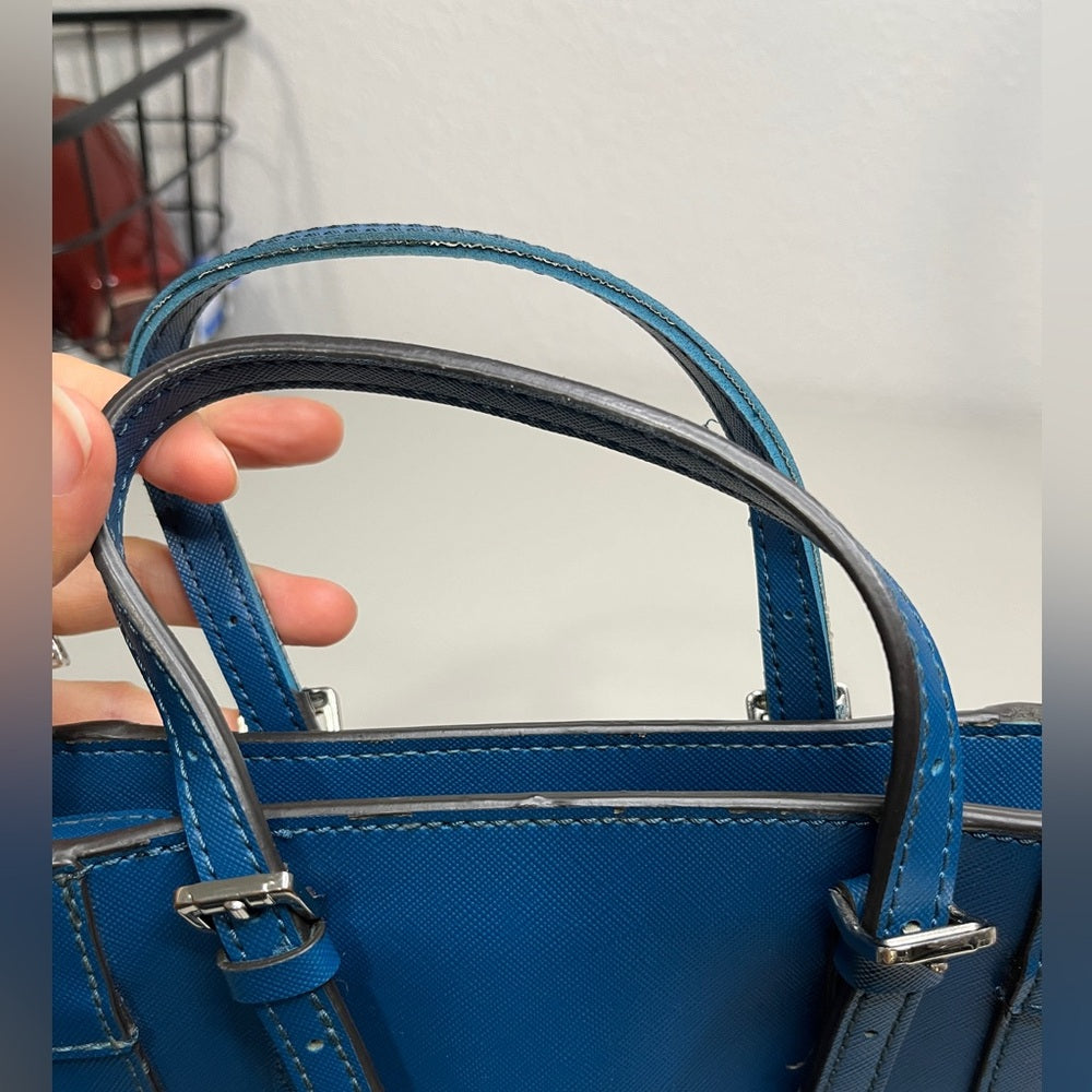 🔥Minibolsos y carteras GUESS de PVC para mujer