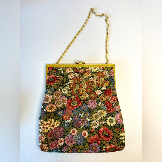 Bolso de noche vintage con detalles en hilo dorado y tapiz