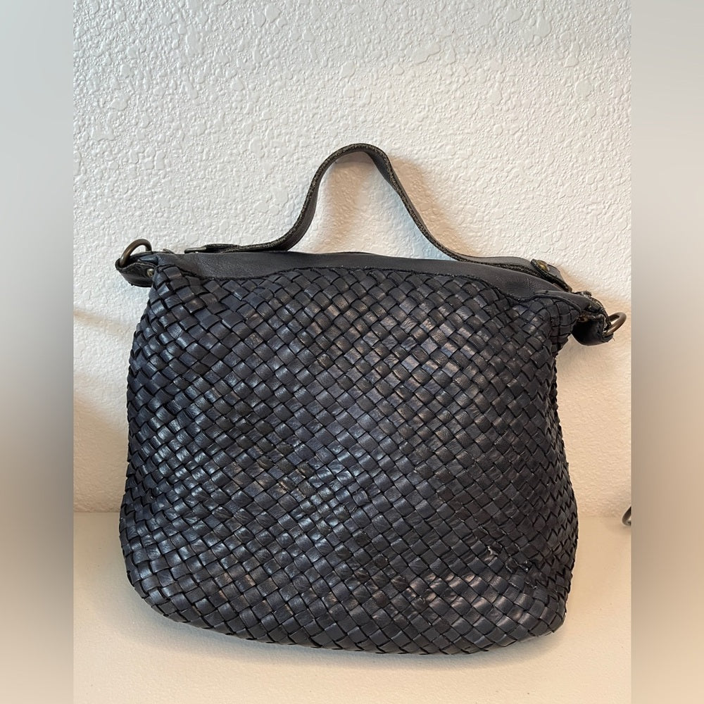 Bolso de piel italiano hecho a mano para mujer.