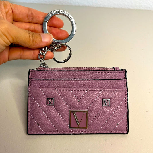 Estuche para tarjetas con logo acolchado en color negro de Victoria Secret