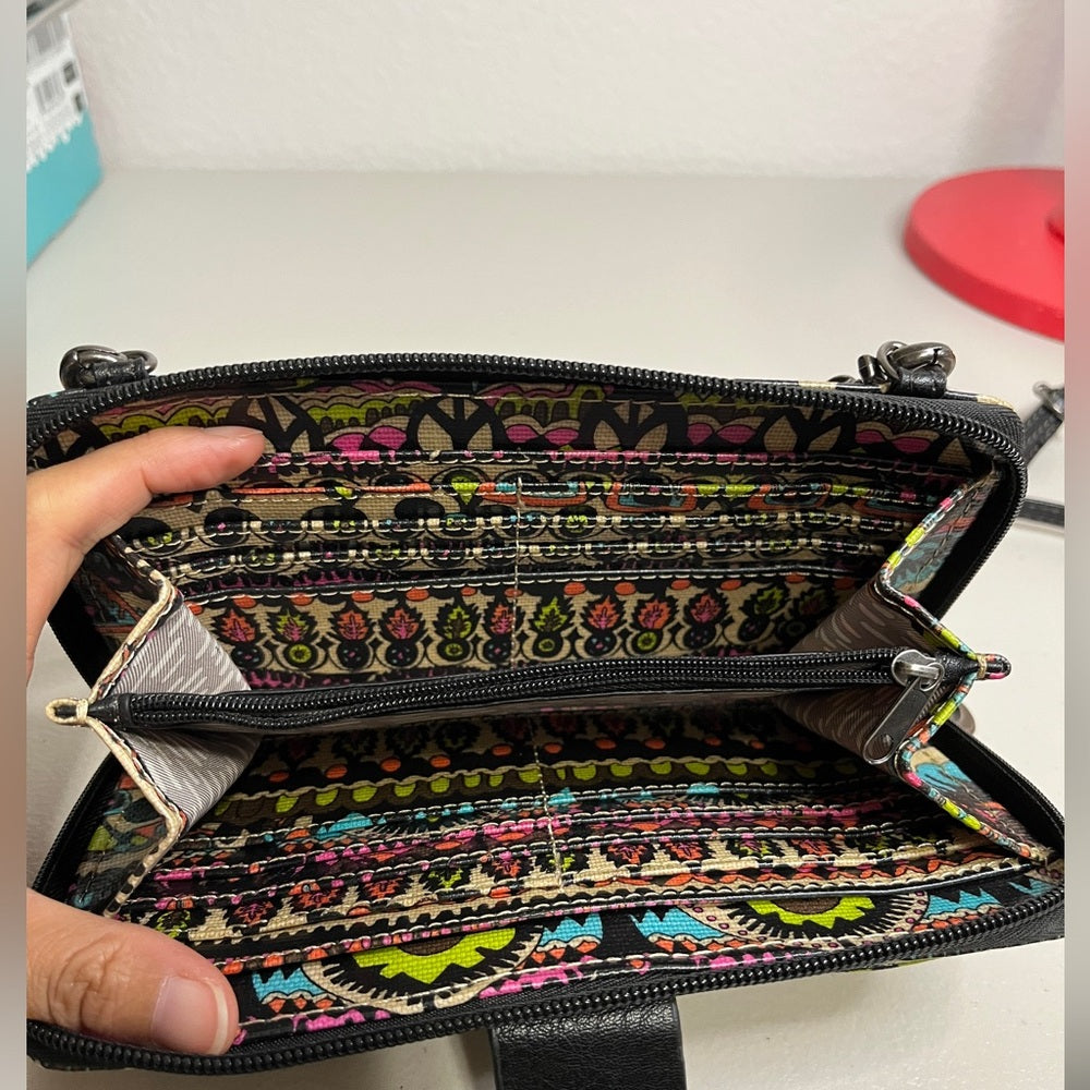 Bolsos y carteras tipo bandolera Sakroots con exterior de lona para mujer