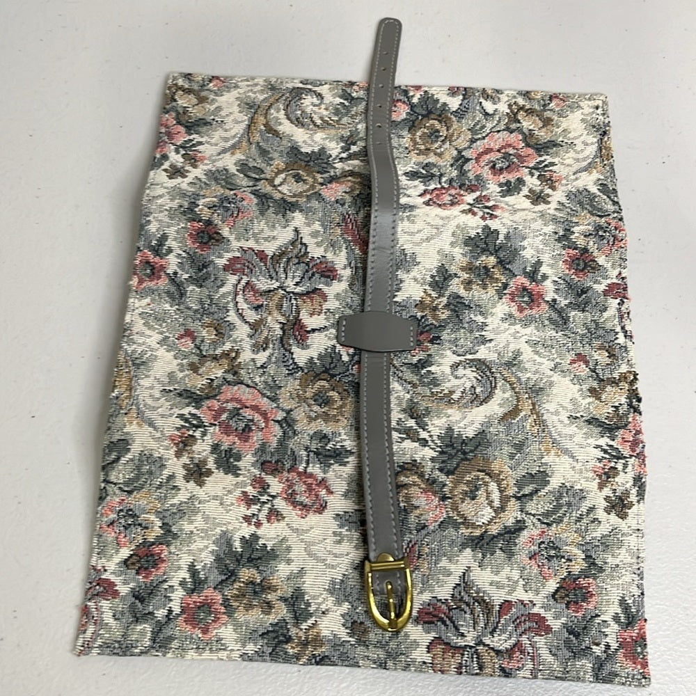 Very Nice Vintage Grey Rose wallet