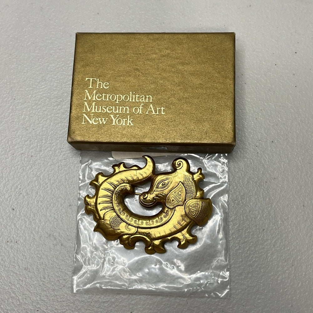 Broche con forma de dragón chino del Museo Metropolitano de Arte, MMA y CMA, vintage y raro