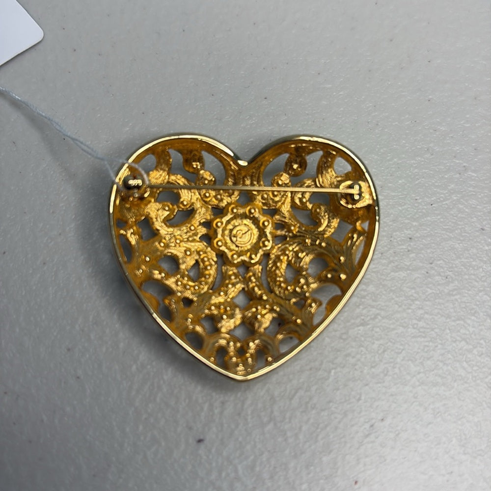 SIGNED SWAROVSKI  CRYSTAL HEART PIN~BROOCH 22KT GOLD PLATING RETIRED  RARE