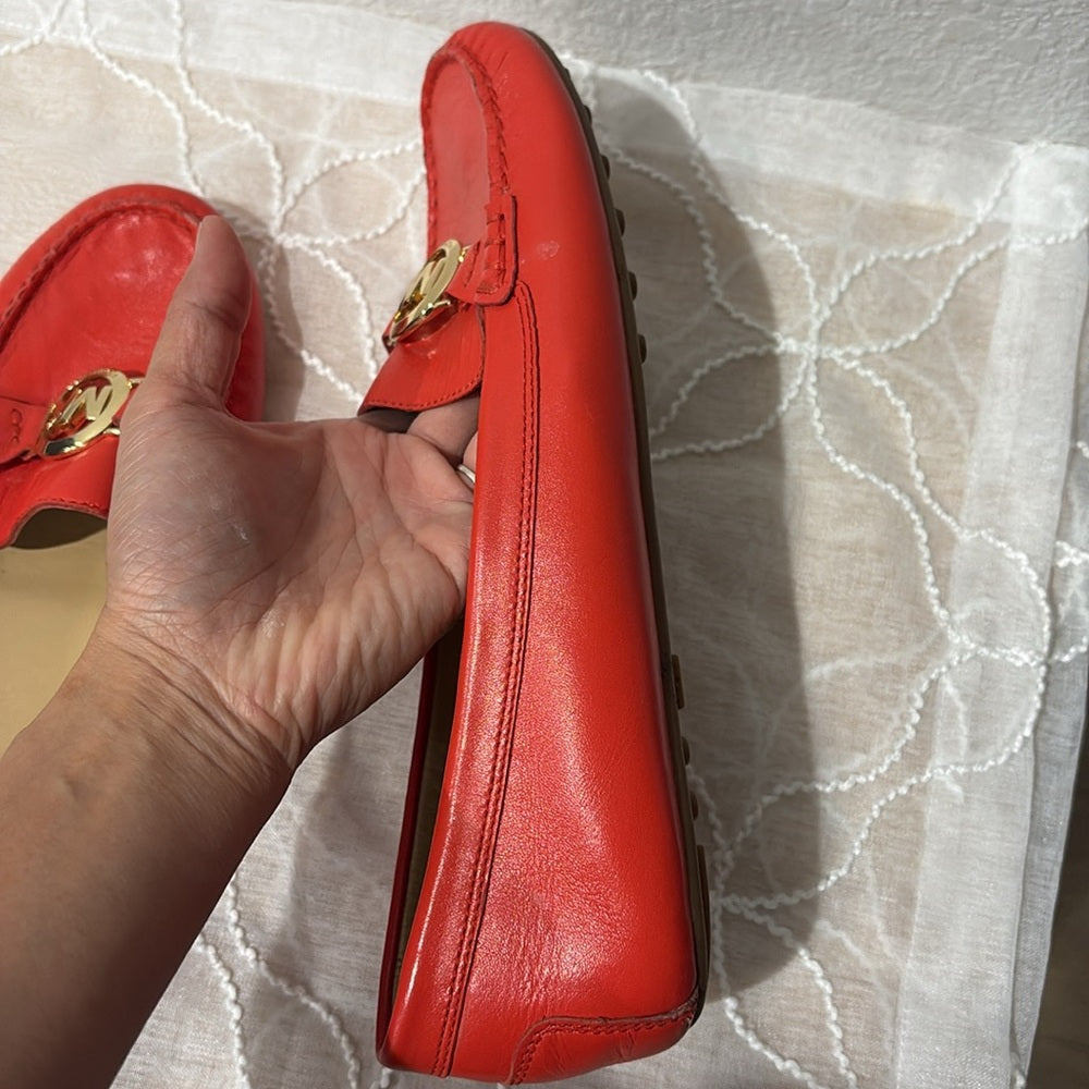 MICHAEL KORS RED LOAFER FLATS PRE OWNED Size 9.5