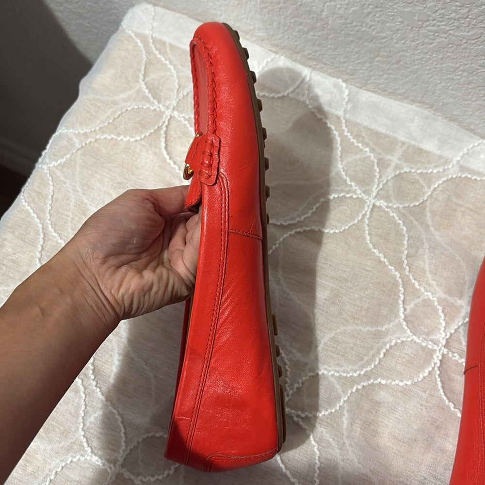 MICHAEL KORS RED LOAFER FLATS PRE OWNED Size 9.5