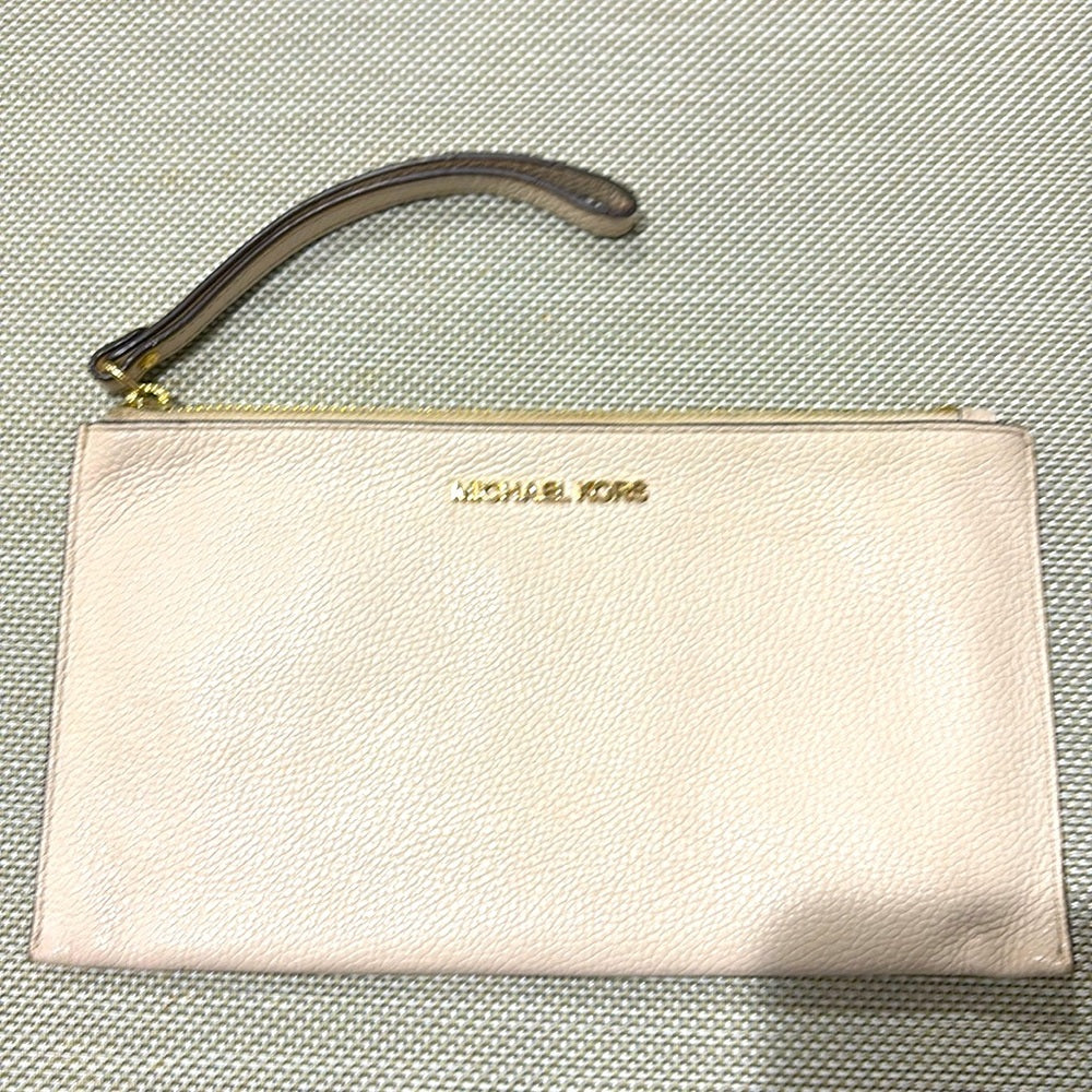 Michael Kors Crossbody DBL zip Light Pink Pebble Leather Medium size