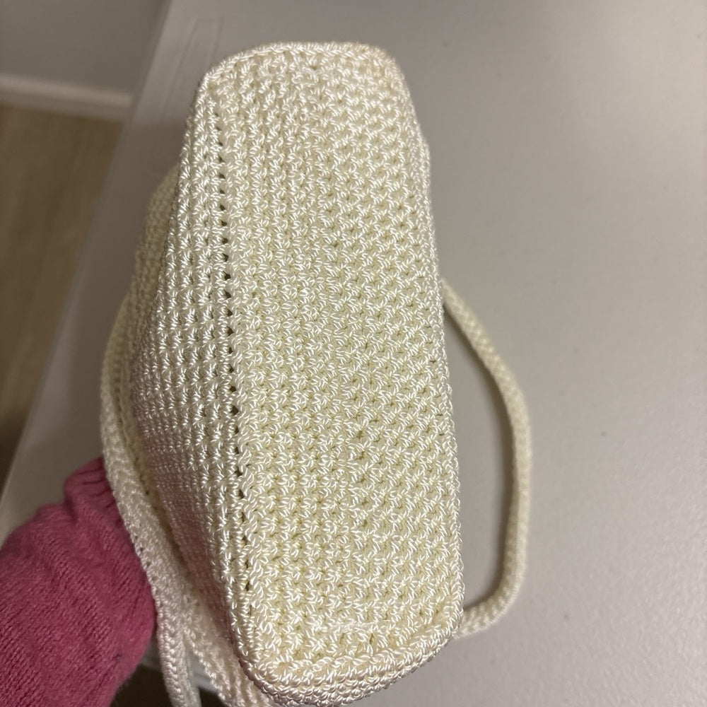 El bolso de mano Sak de crochet