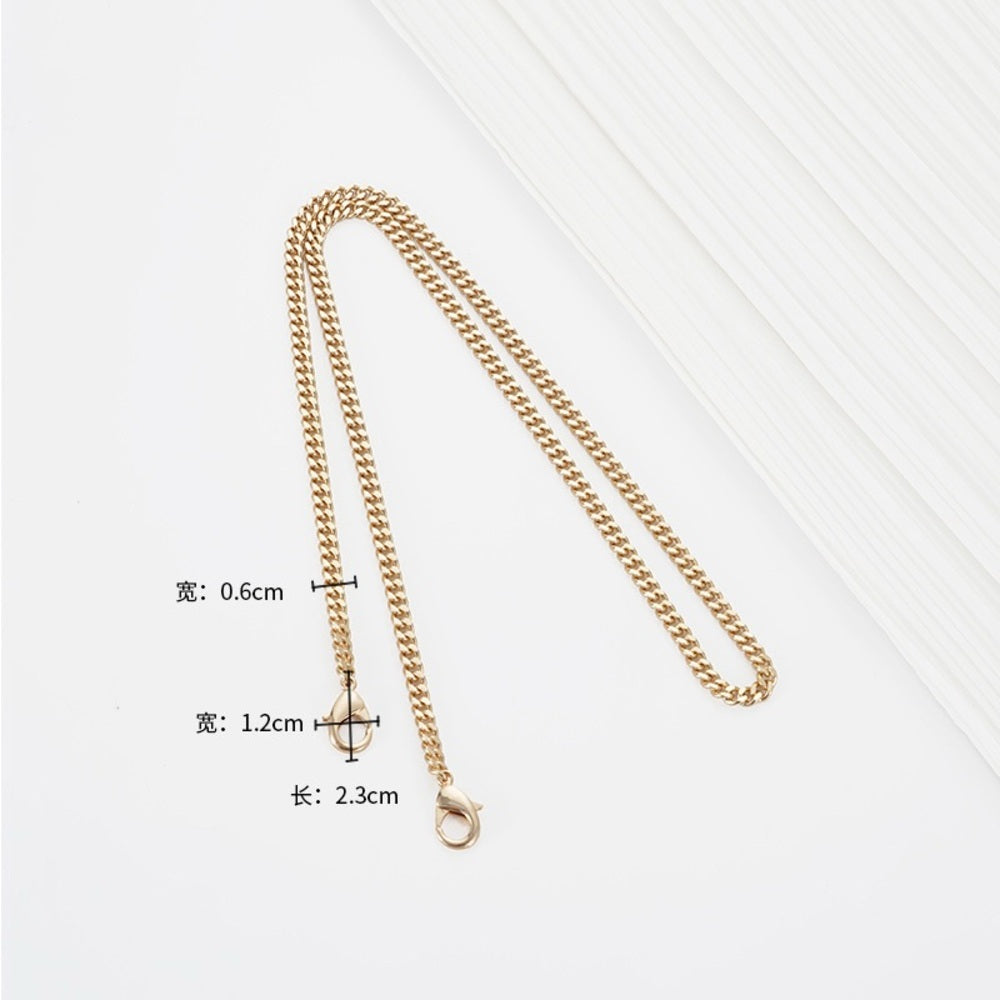 Underarm chain strap with single shoulder diagonal strap