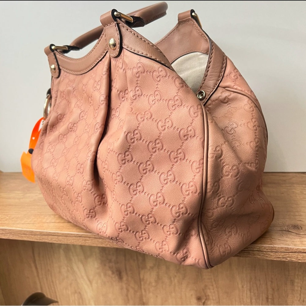 GUCCI Guccissima Leather Sukey Tote Bag