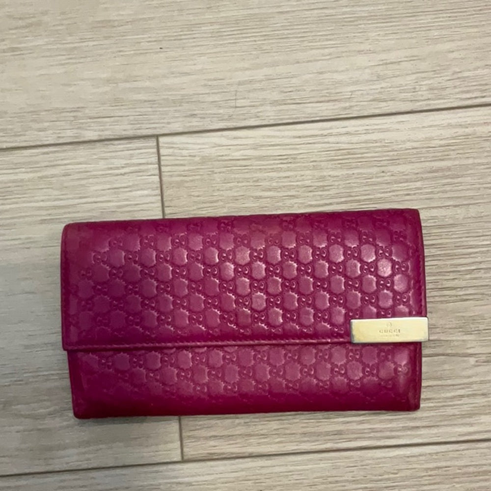 Gucci wallet