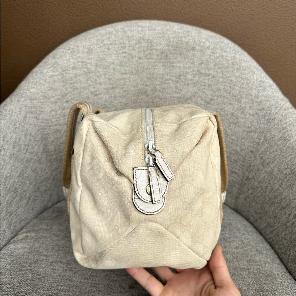 Gucci travel canvas bag