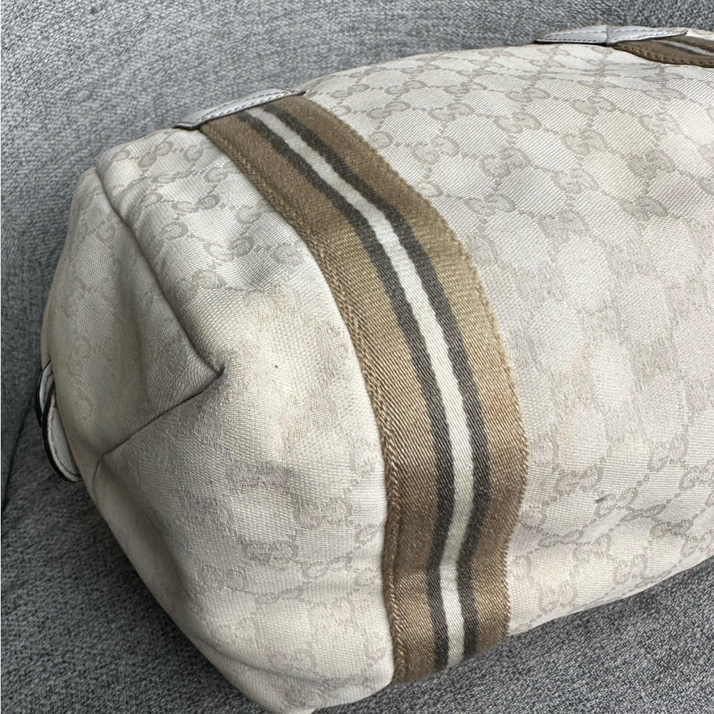 Gucci travel canvas bag