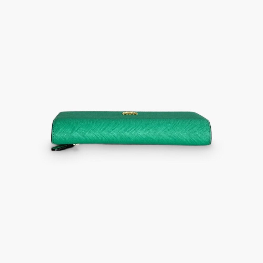 Cartera de piel verde MCM