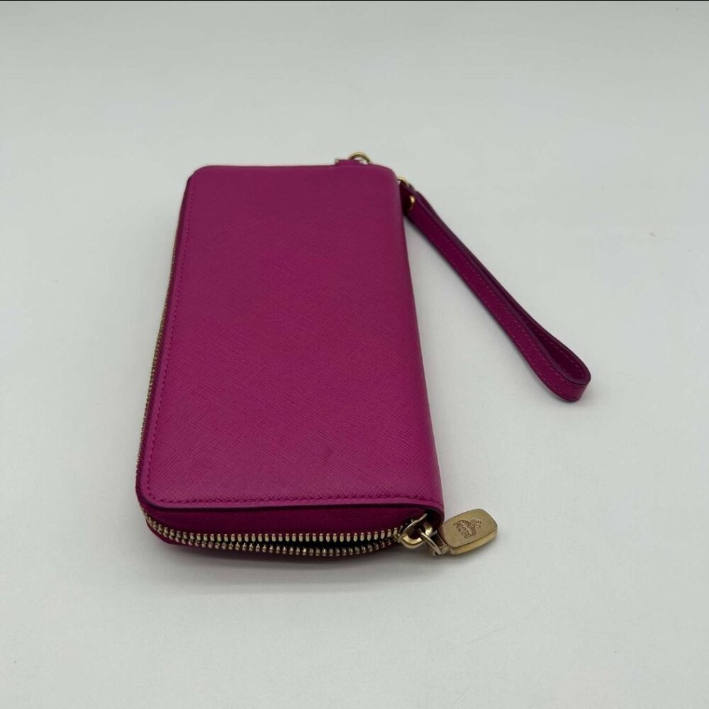 Cartera MCM larga de tres pliegues con lazo de cuero rosa y naranja