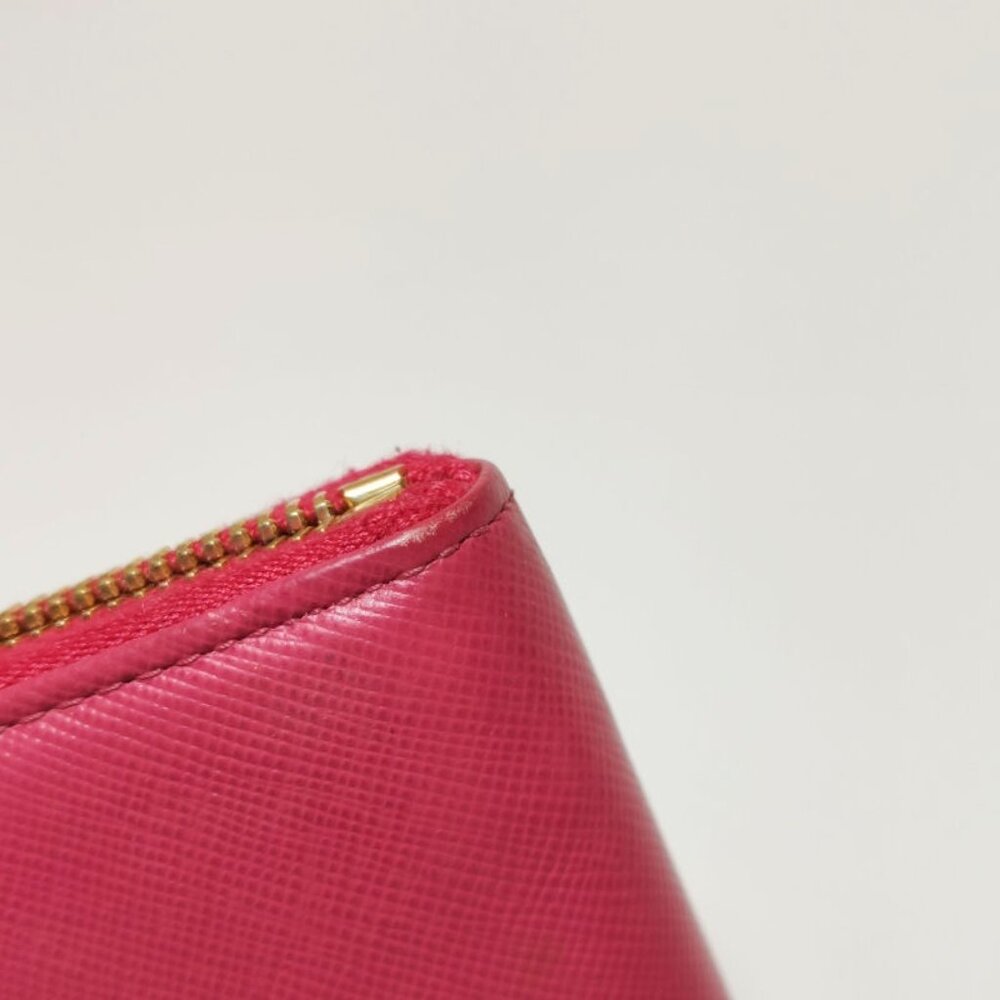 Cartera de piel de vaca con lazo rosa de Prada