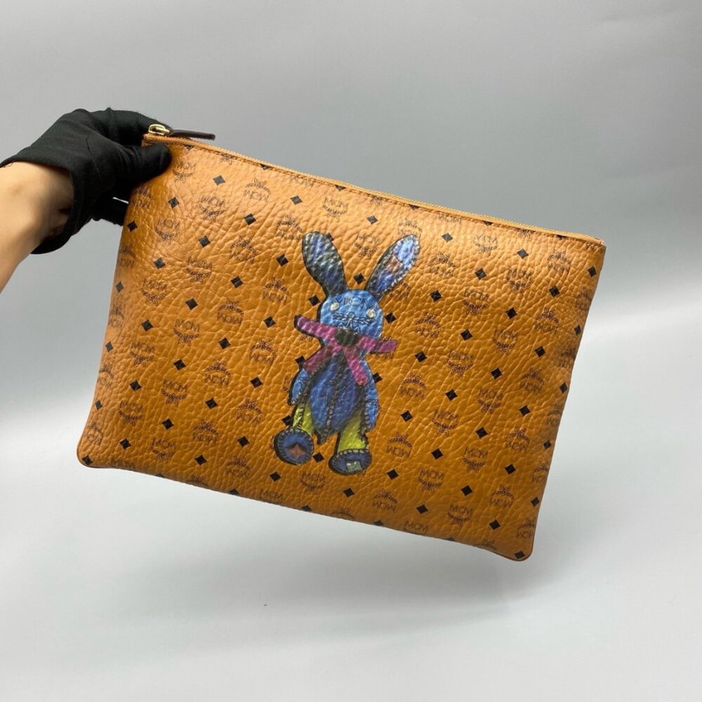 MCM  Visetos Rabbit Pouch Cognac