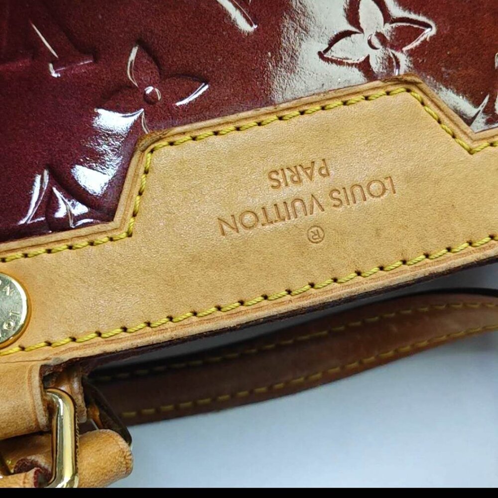 Louis Vuitton Monogram Vernis Brea MM